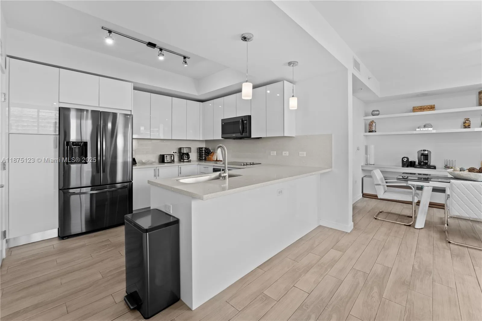 999 SW 1st Ave # 3304, Miami, FL 33130