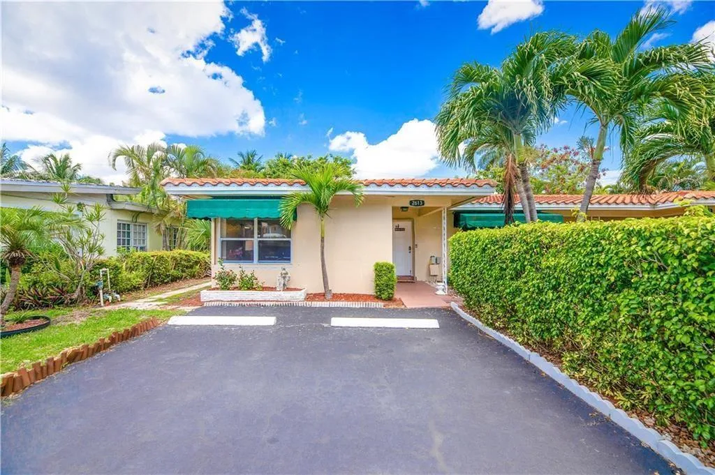 2613-2615 NE 33rd Avenue, Fort Lauderdale, FL 33308 photo 3