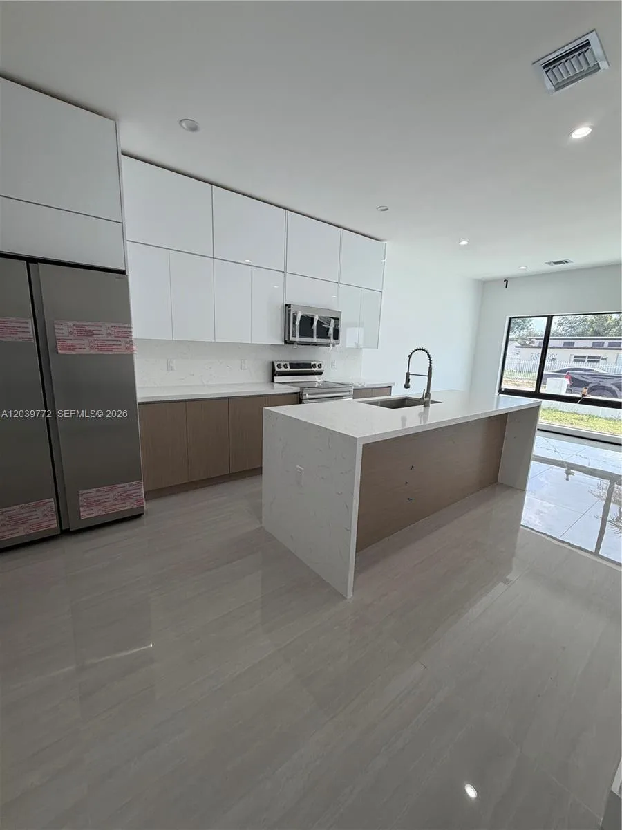 9708 NW 26th Ave, Miami, FL 33147