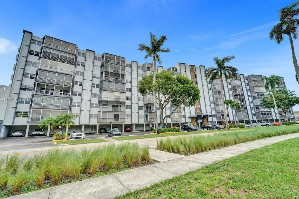 200 Diplomat Pkwy # 423, Hallandale Beach, FL 33009 photo 8