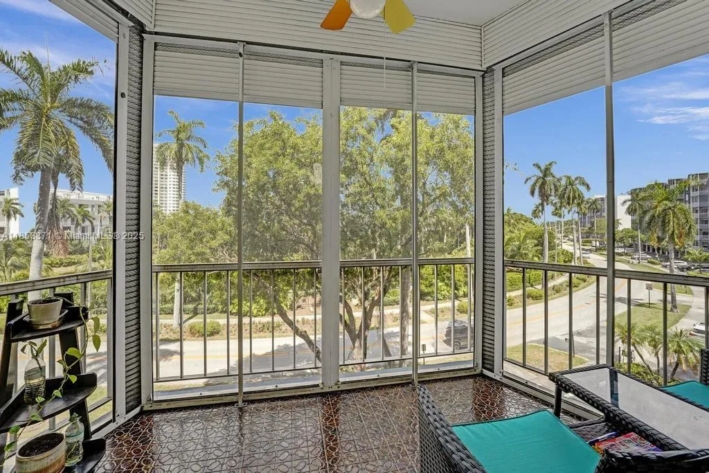 200 Diplomat Pkwy # 423, Hallandale Beach, FL 33009 photo 9