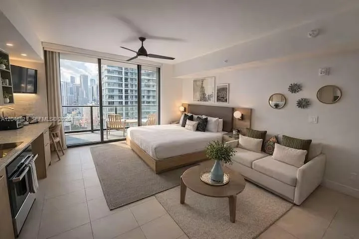159 NE 6th St # 2606, Miami, FL 33132