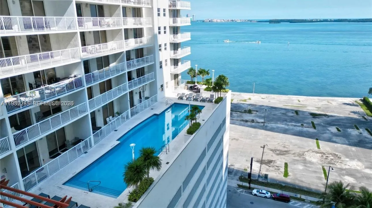 1200 Brickell Bay Dr # 2903, Miami, FL 33131