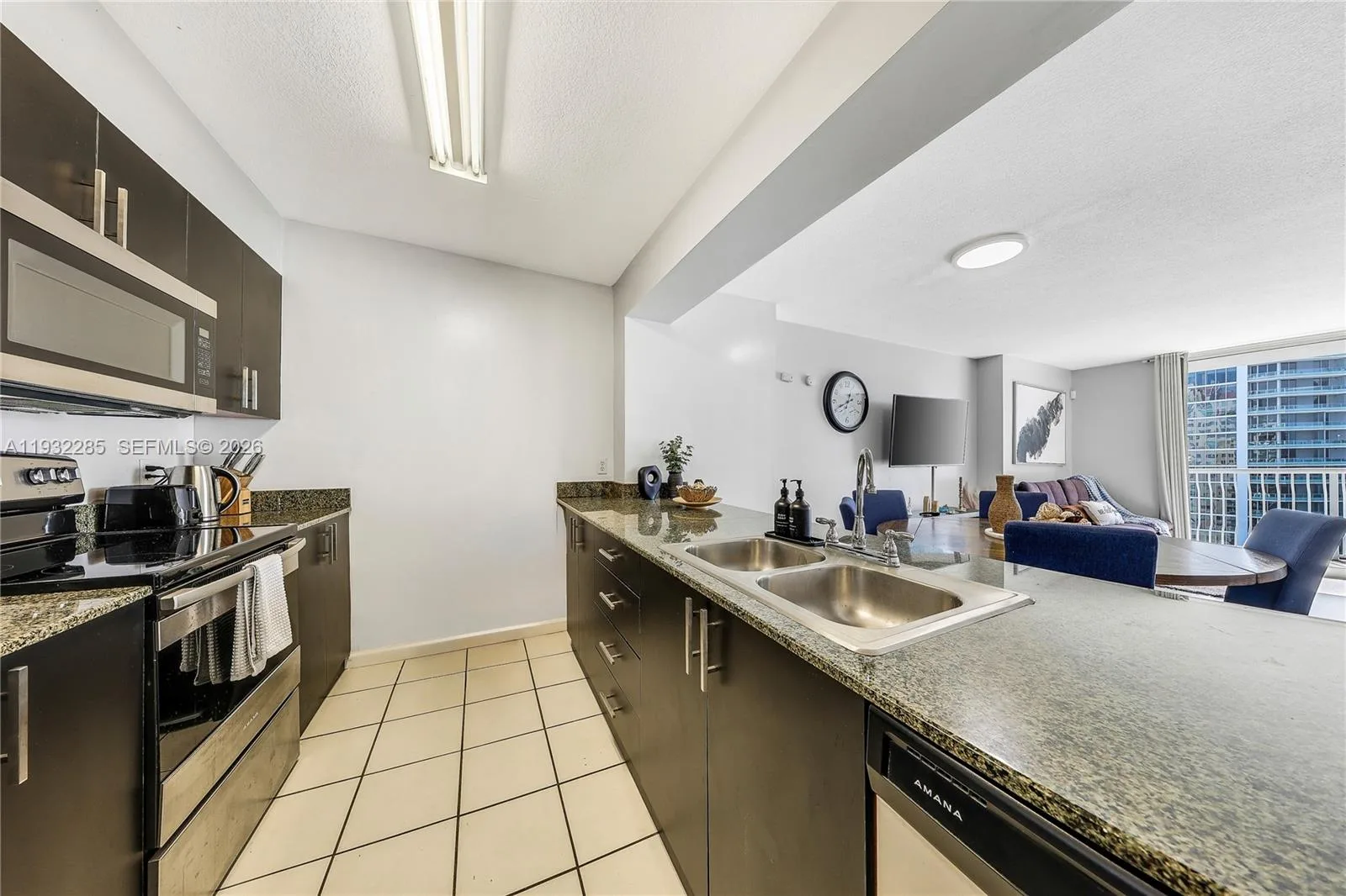 1200 Brickell Bay Dr # 2903, Miami, FL 33131 photo 4