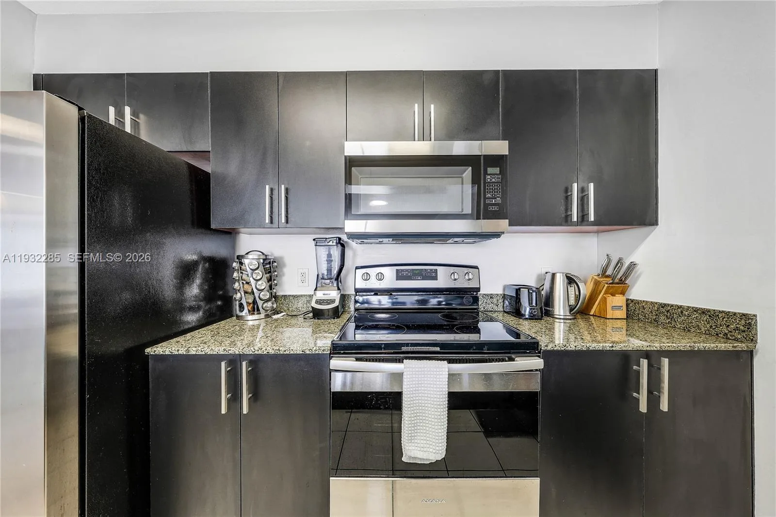 1200 Brickell Bay Dr # 2903, Miami, FL 33131 photo 5