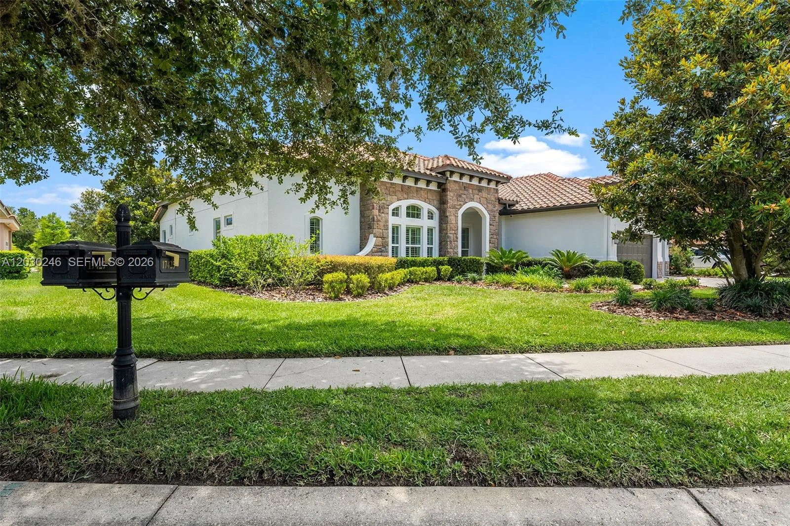 17425 Varona Pl, Lutz, FL 33548 photo 5