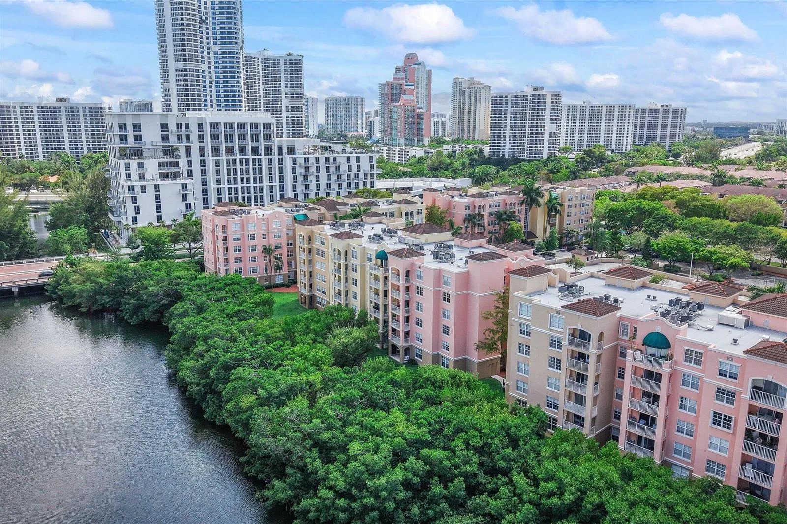 19601 E Country Club Drive # 7505, Aventura, FL 33180