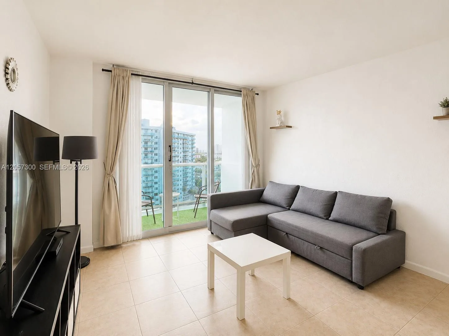 19370 Collins Ave # 1410, Sunny Isles Beach, FL 33160 photo 2