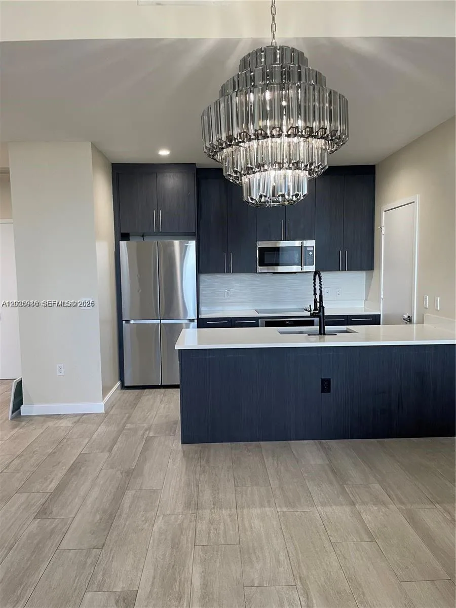 55 SW 9th St # 4304, Miami, FL 33130 photo 3