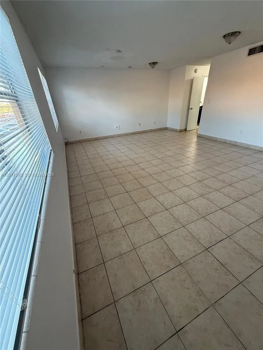 1305 W 53rd St # 406, Hialeah, FL 33012 photo 13