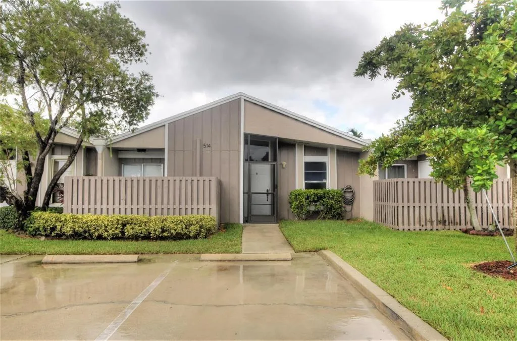 514 WOODGATE Circle # C, Sunrise, FL 33326