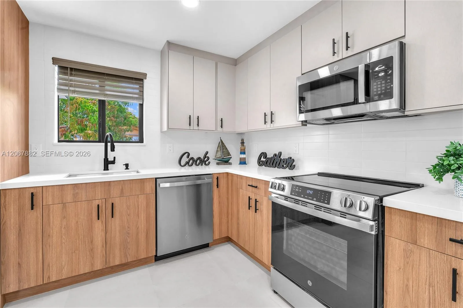 2840 SW 5th St, Fort Lauderdale, FL 33312 photo 7