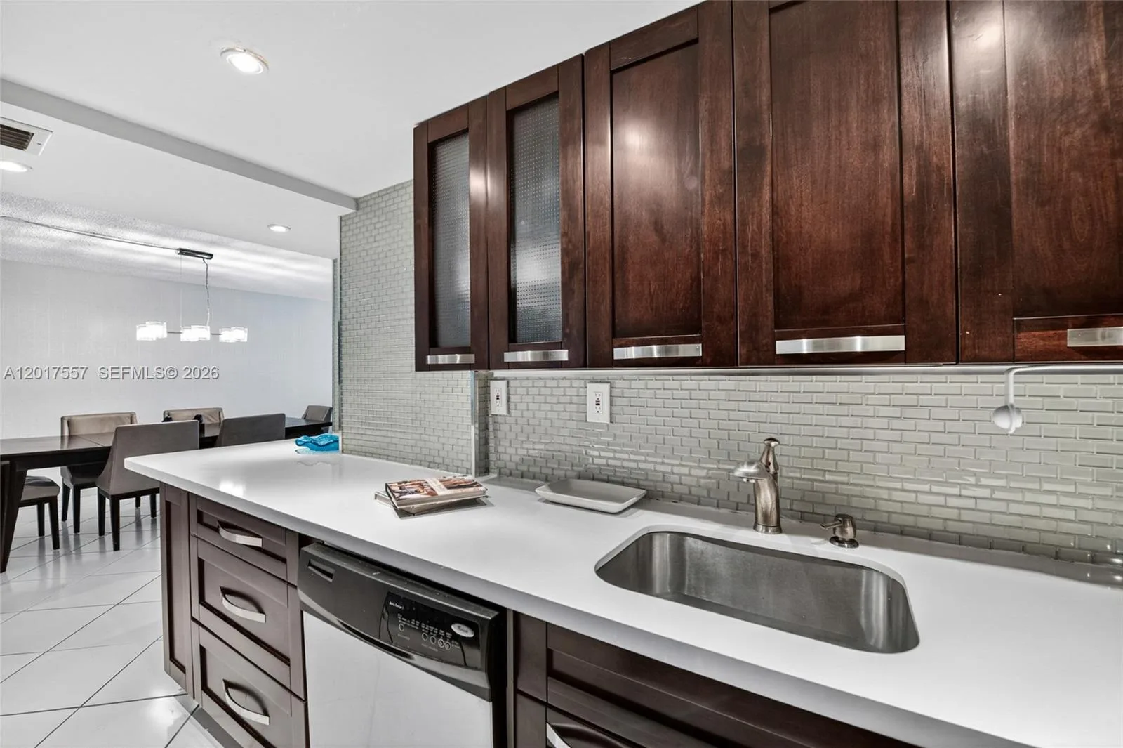 2401 Collins Ave # 1107, Miami Beach, FL 33140