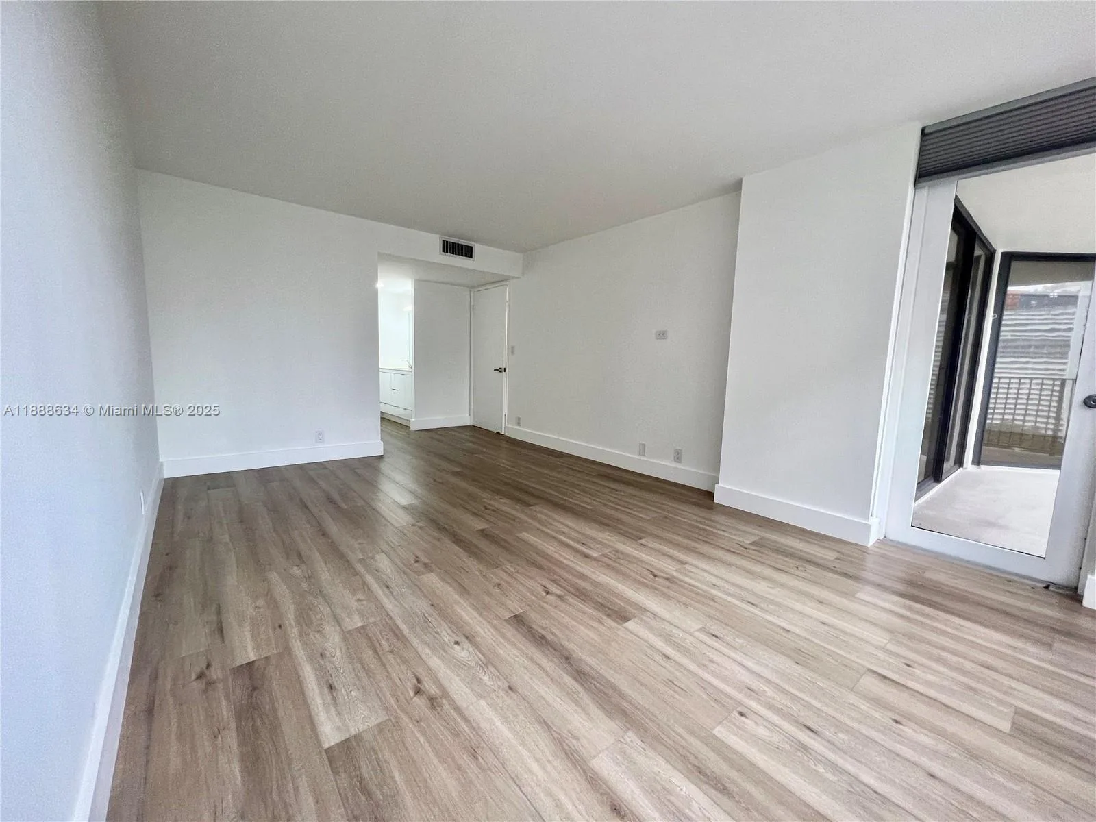 1901 Brickell Ave # B1613, Miami, FL 33129 photo 12