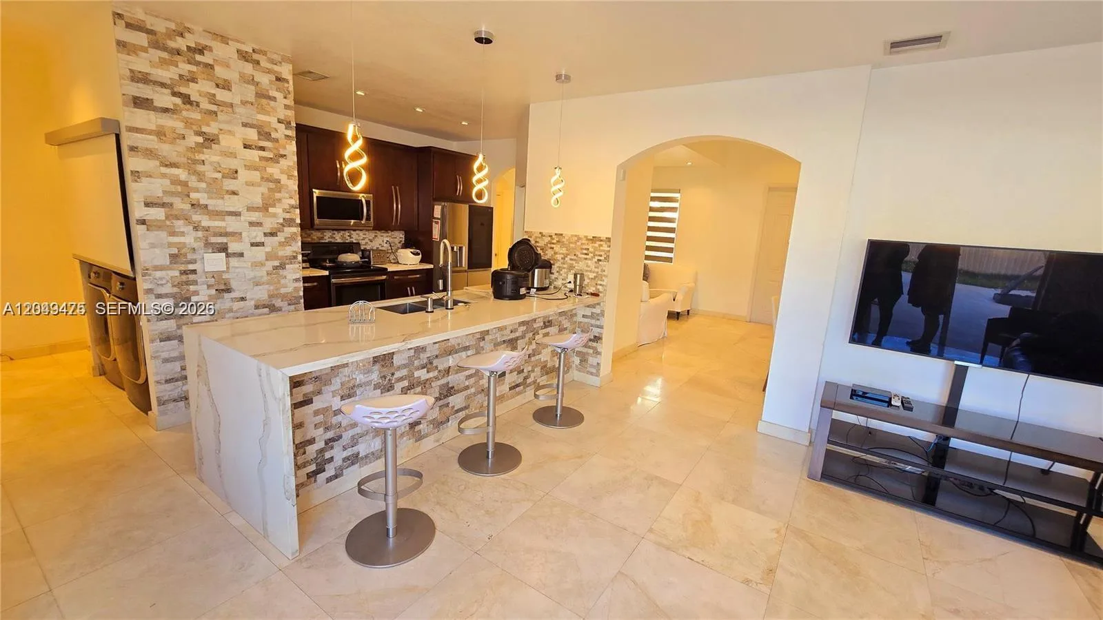 2105 NE 40th Ave, Homestead, FL 33033 photo 4