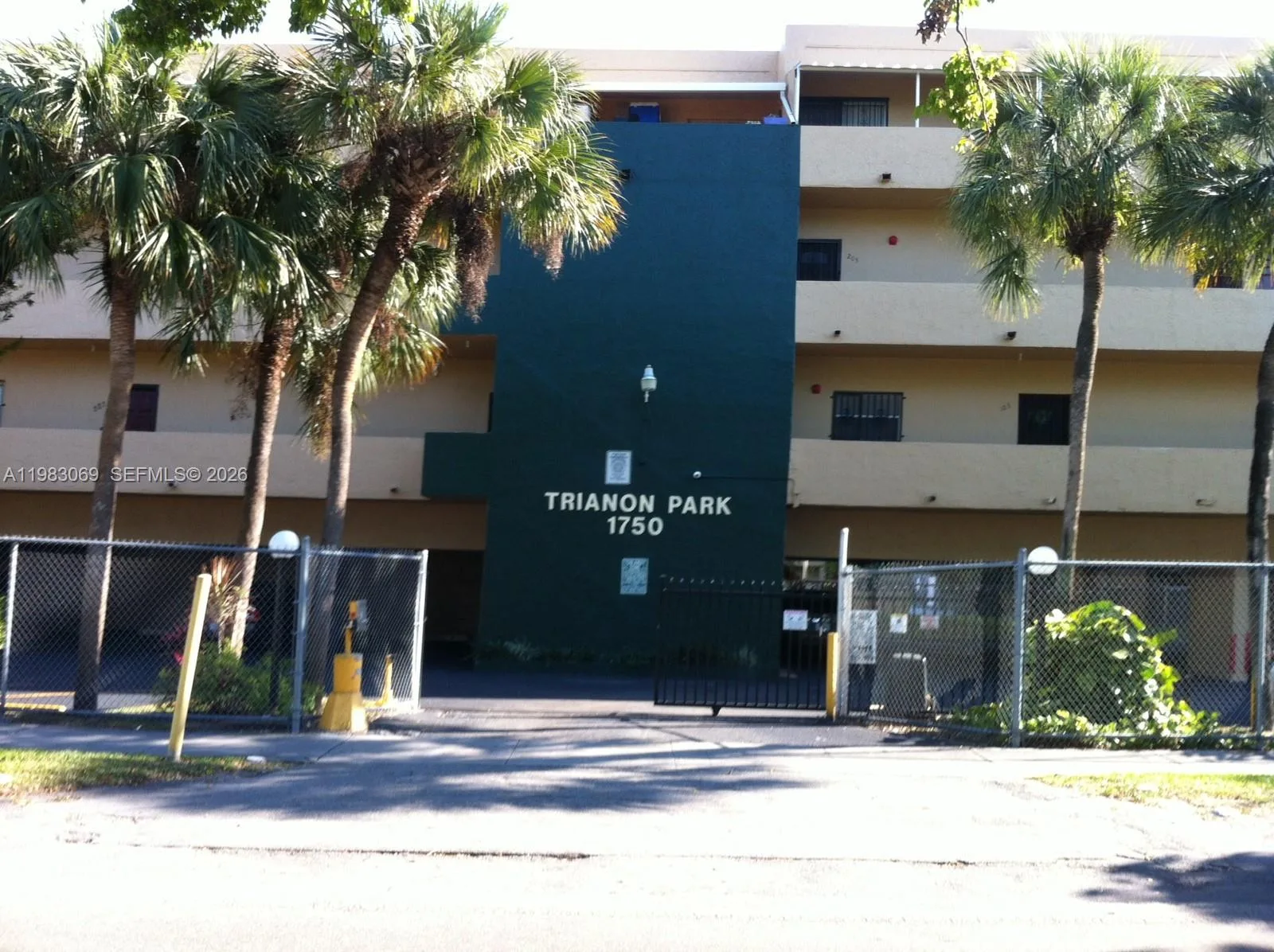 1750 W 56 st # 112, Hialeah, FL 33012