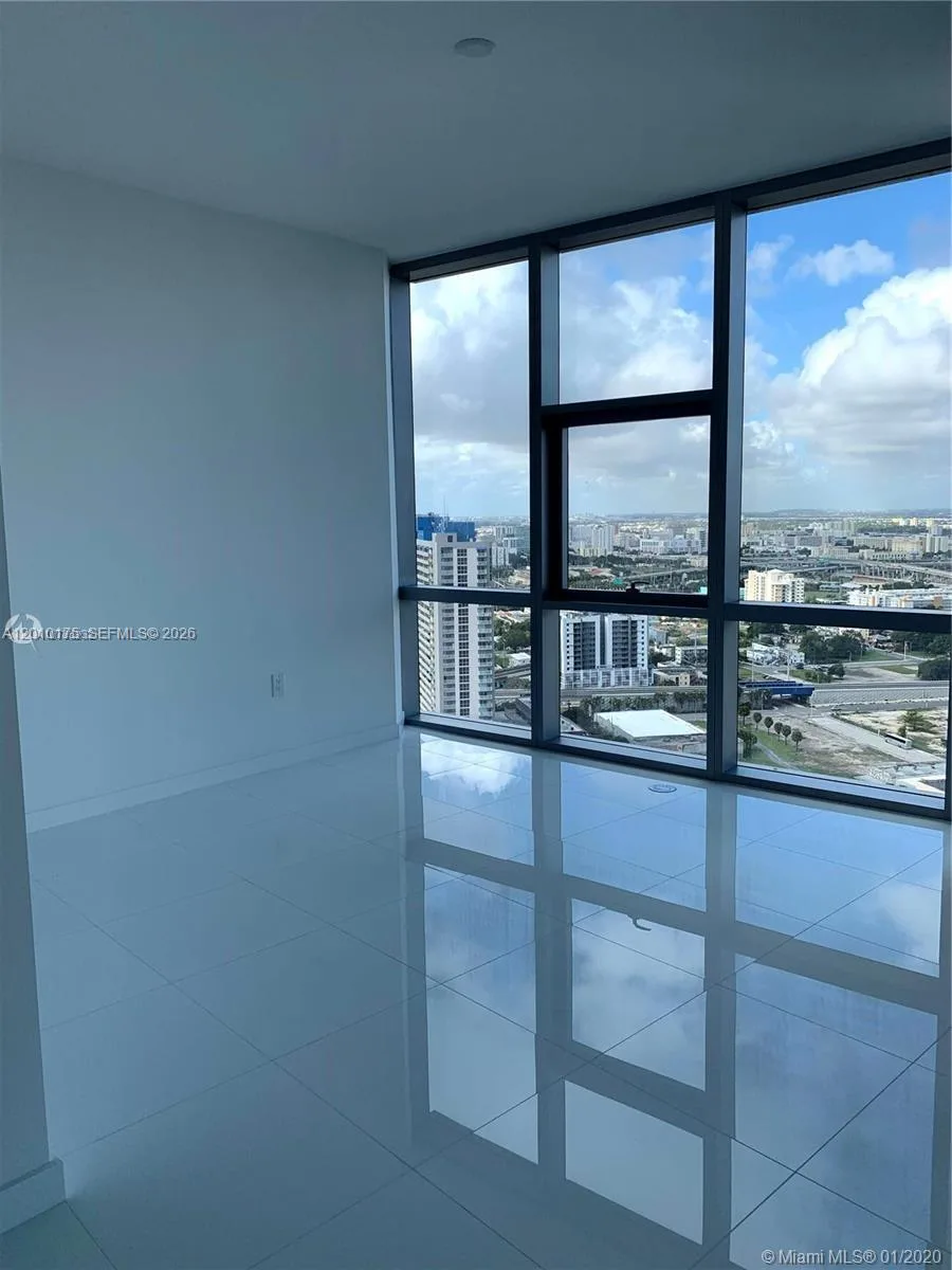 851 NE 1st Ave # 2700, Miami, FL 33132 photo 10
