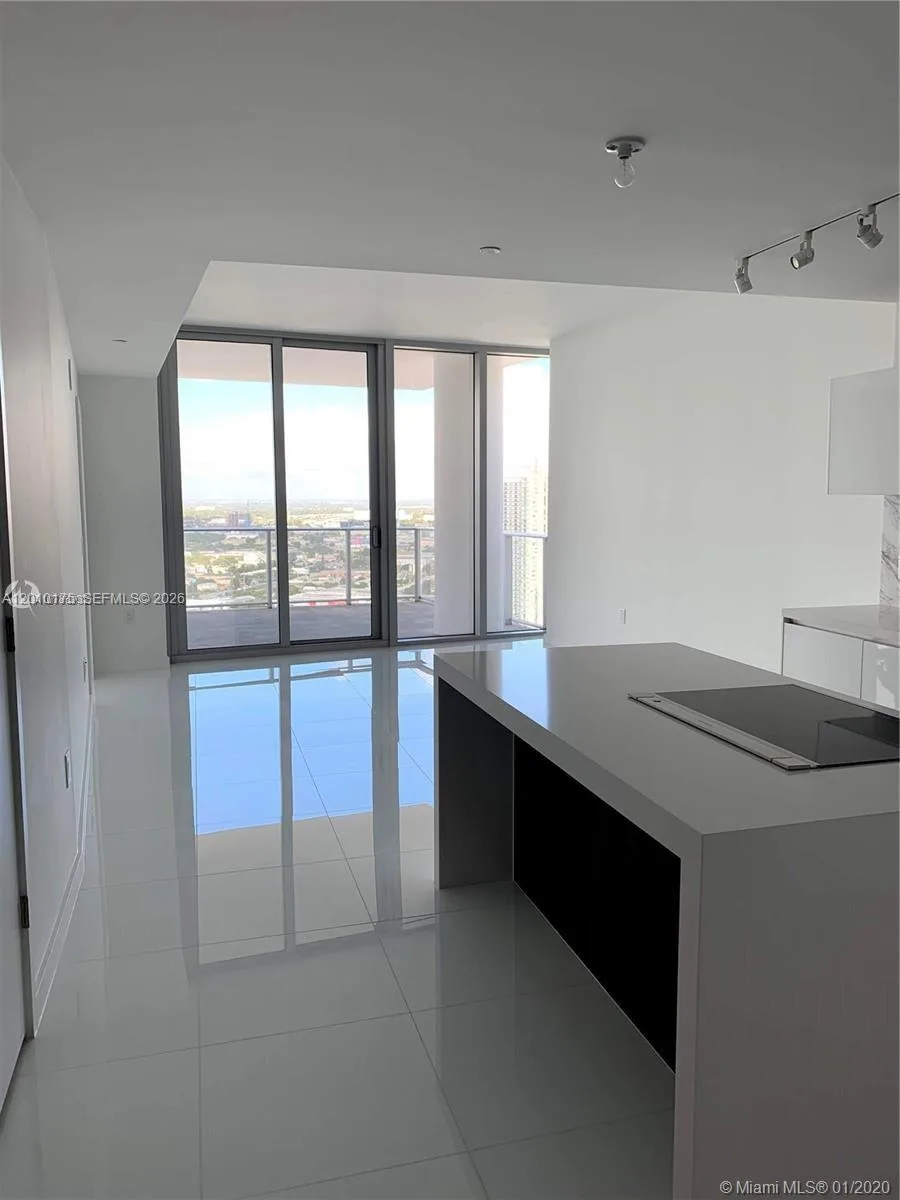 851 NE 1st Ave # 2700, Miami, FL 33132 photo 7