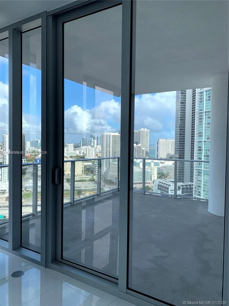 851 NE 1st Ave # 2700, Miami, FL 33132 photo 9