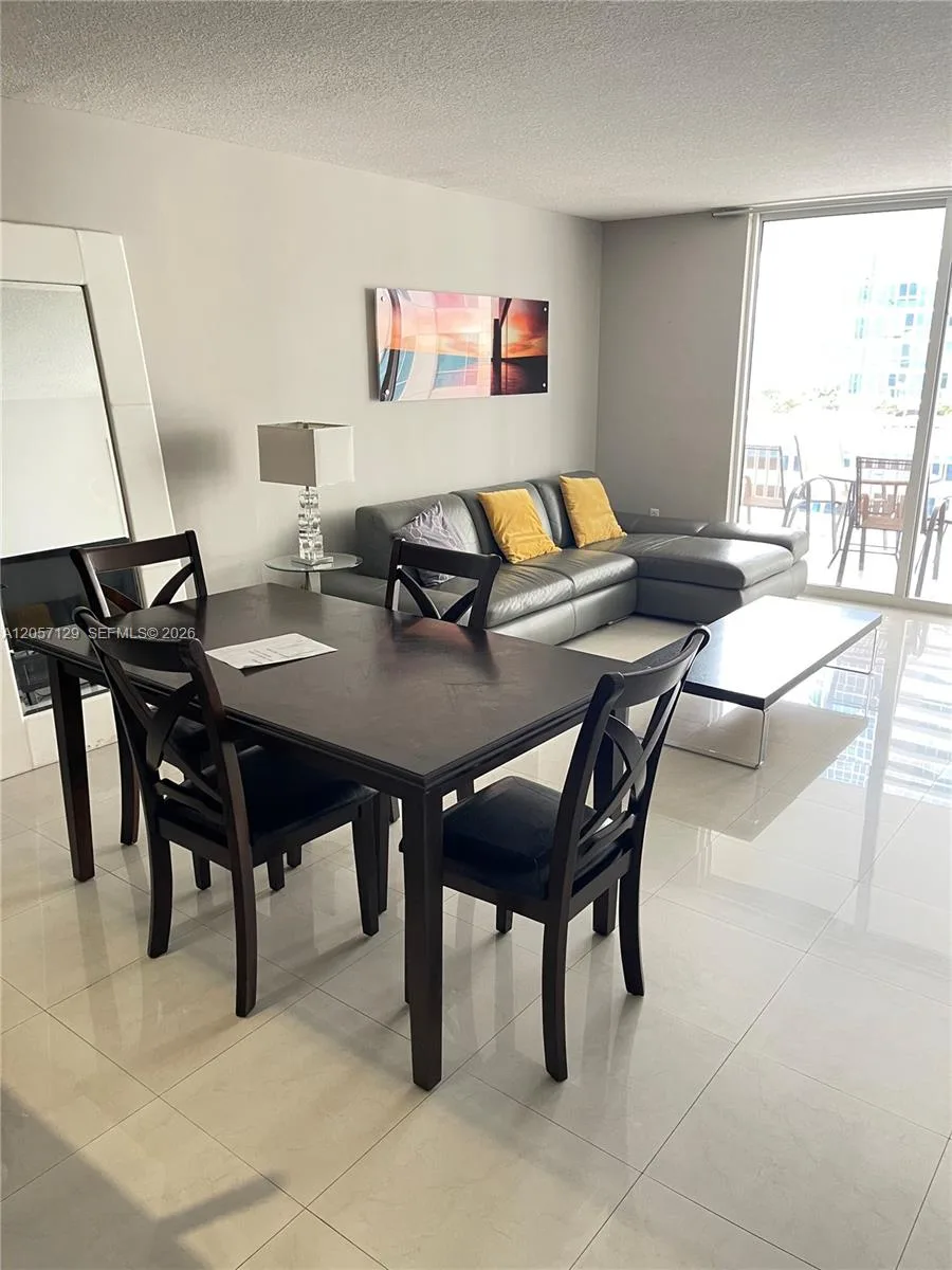 1200 Brickell Bay Dr # 2418, Miami, FL 33131 photo 3