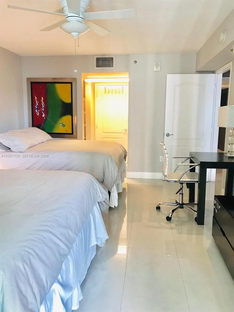 1200 Brickell Bay Dr # 2418, Miami, FL 33131 photo 4