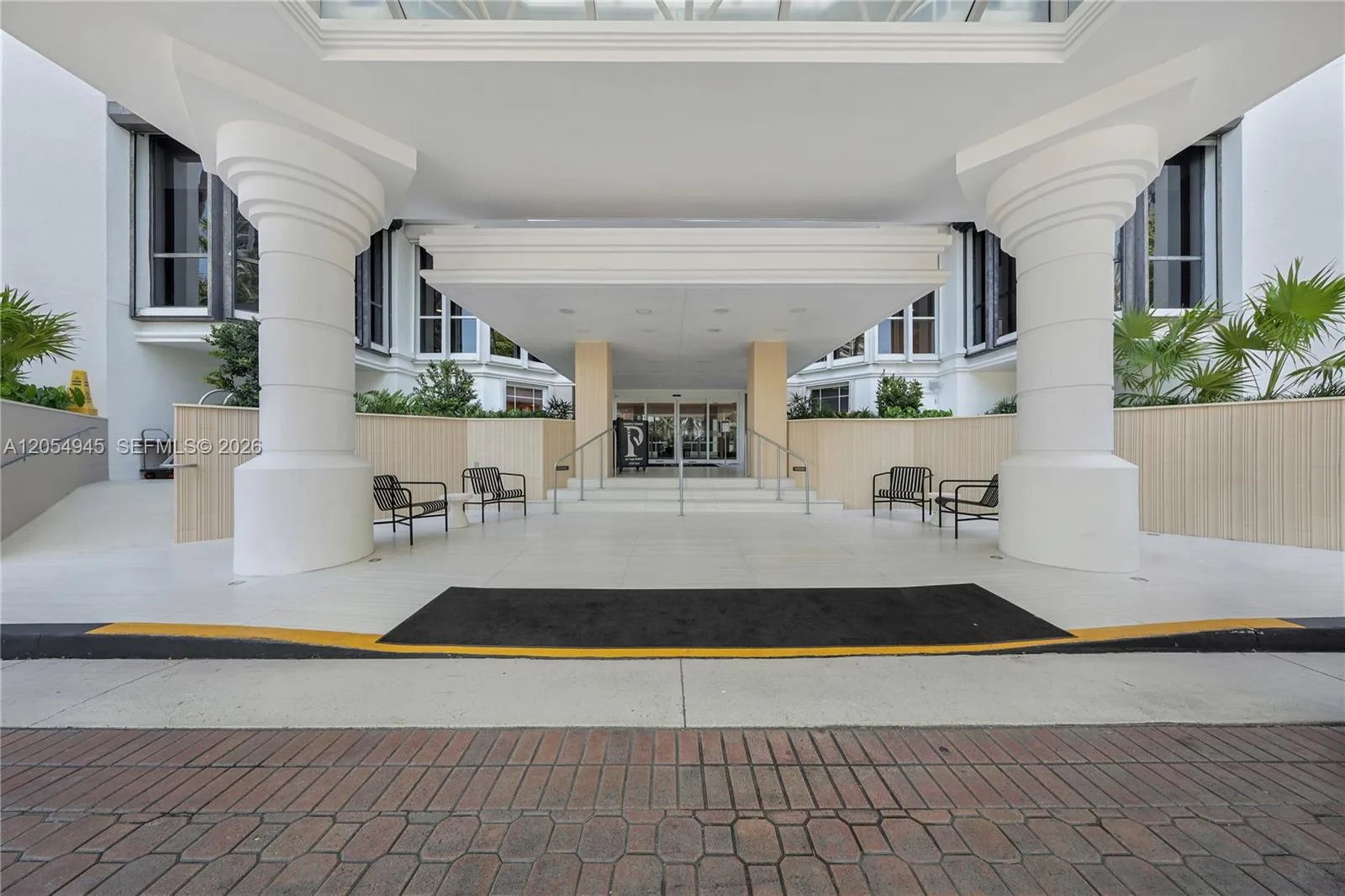 21205 Yacht Club Dr # 701, Aventura, FL 33180 photo 2