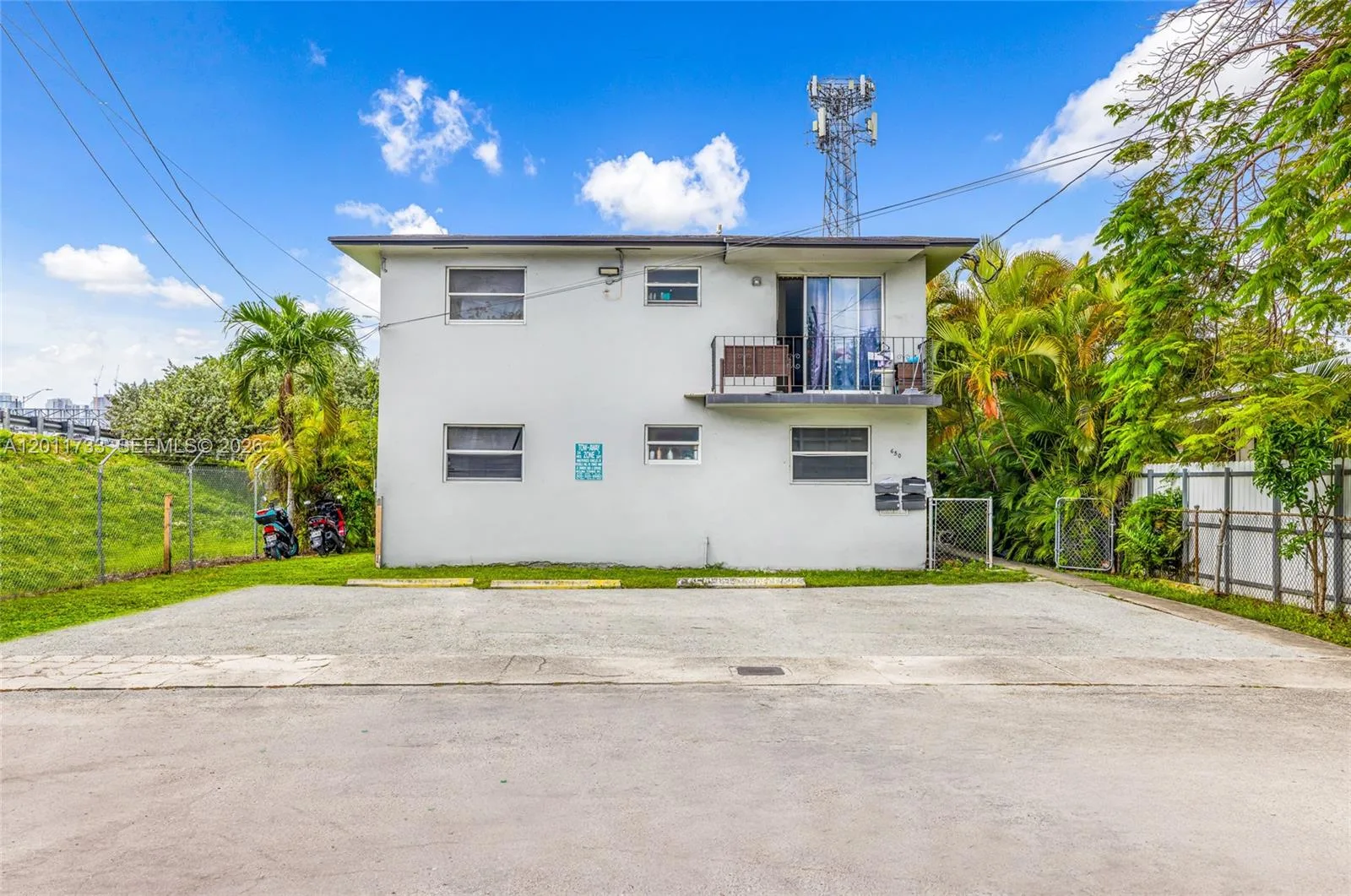 650 NW 28th St, Miami, FL 33127
