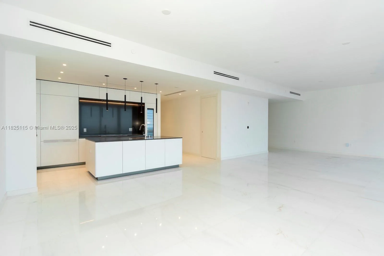 300 Biscayne Blvd Way # 3902, Miami, FL 33131 photo 10