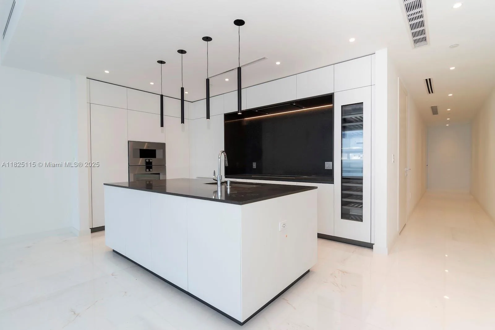 300 Biscayne Blvd Way # 3902, Miami, FL 33131 photo 11