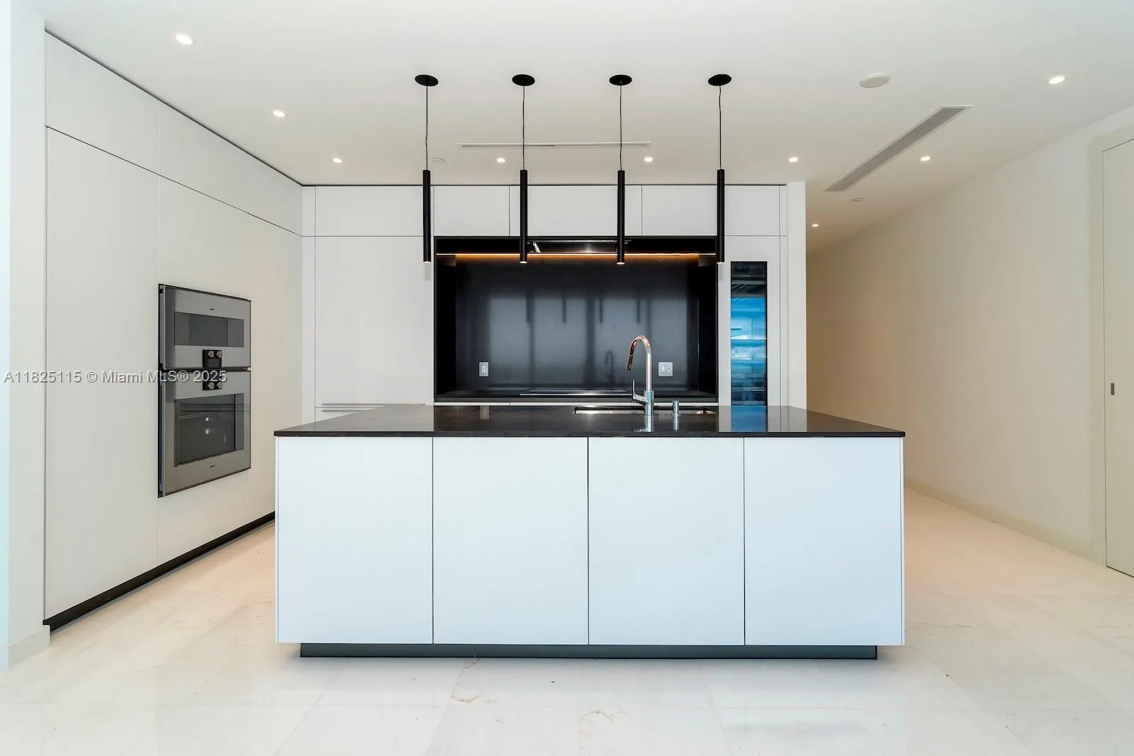 300 Biscayne Blvd Way # 3902, Miami, FL 33131 photo 12