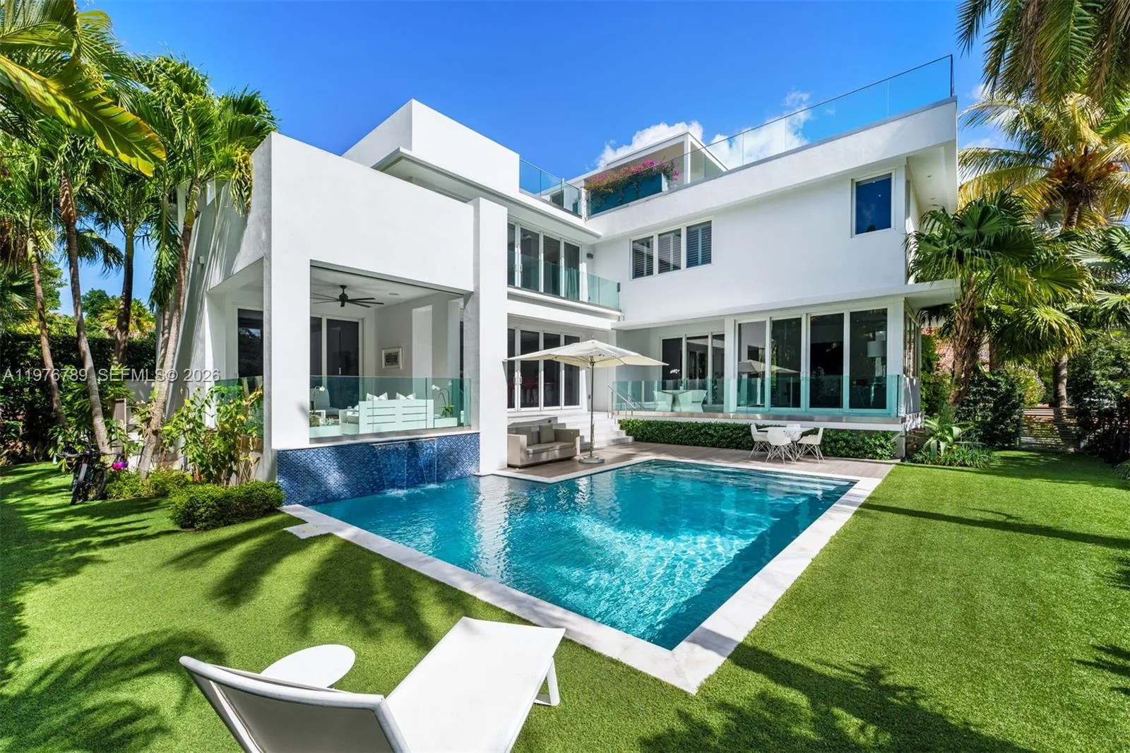 741 Harbor Dr, Key Biscayne, FL 33149 photo 2