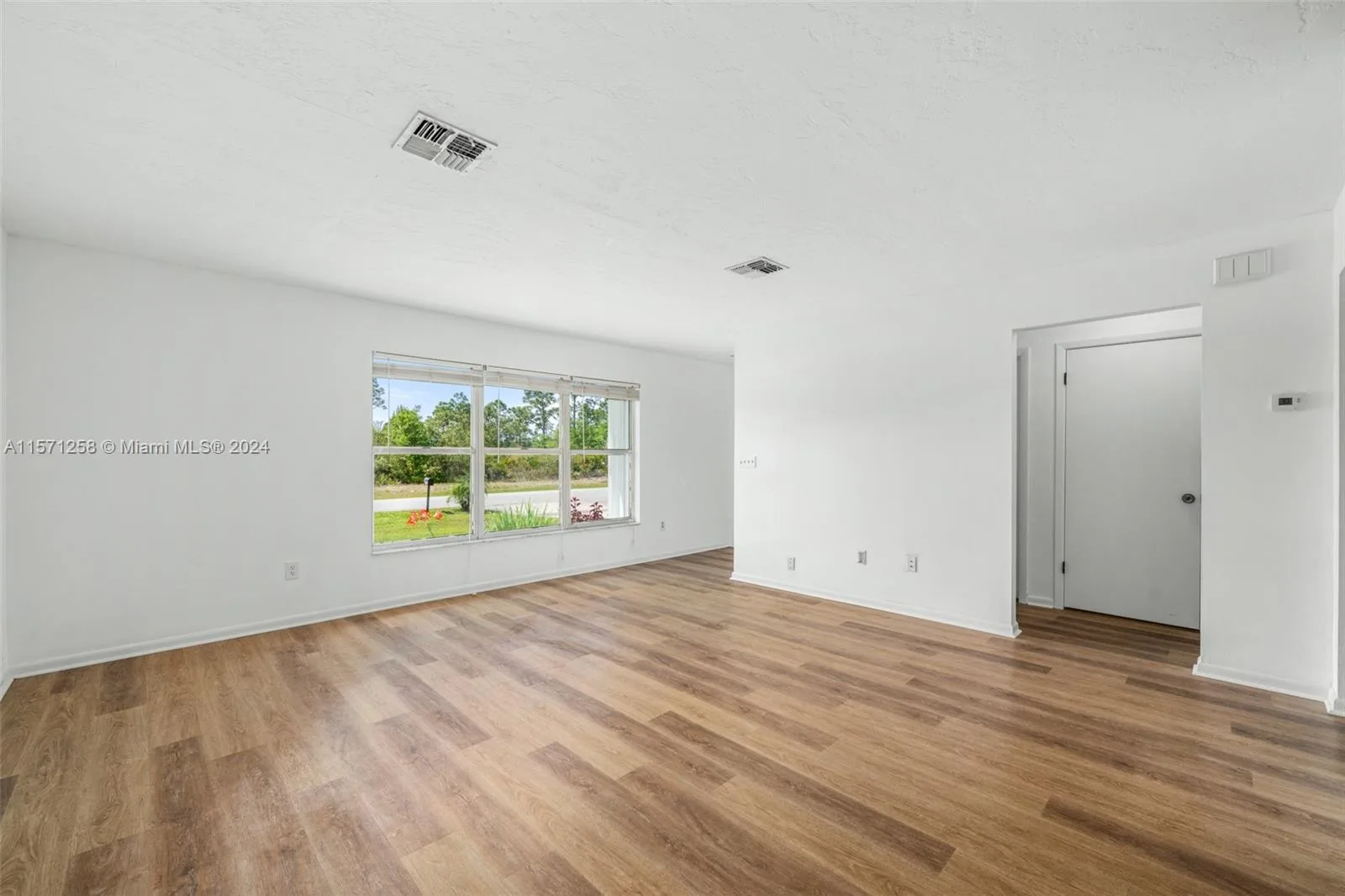 3408 Hollywood Blvd, Sebring, FL 33875 photo 4