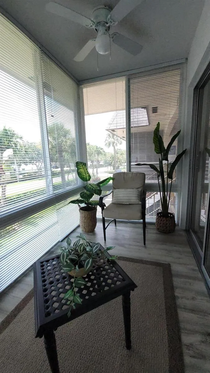 50 Plymouth F, West Palm Beach, FL 33417 photo 10