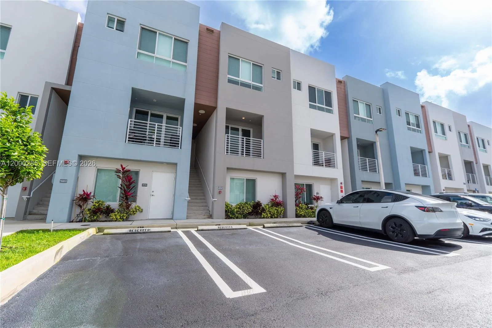 2505 NE 193rd St # 4215, Miami, FL 33180