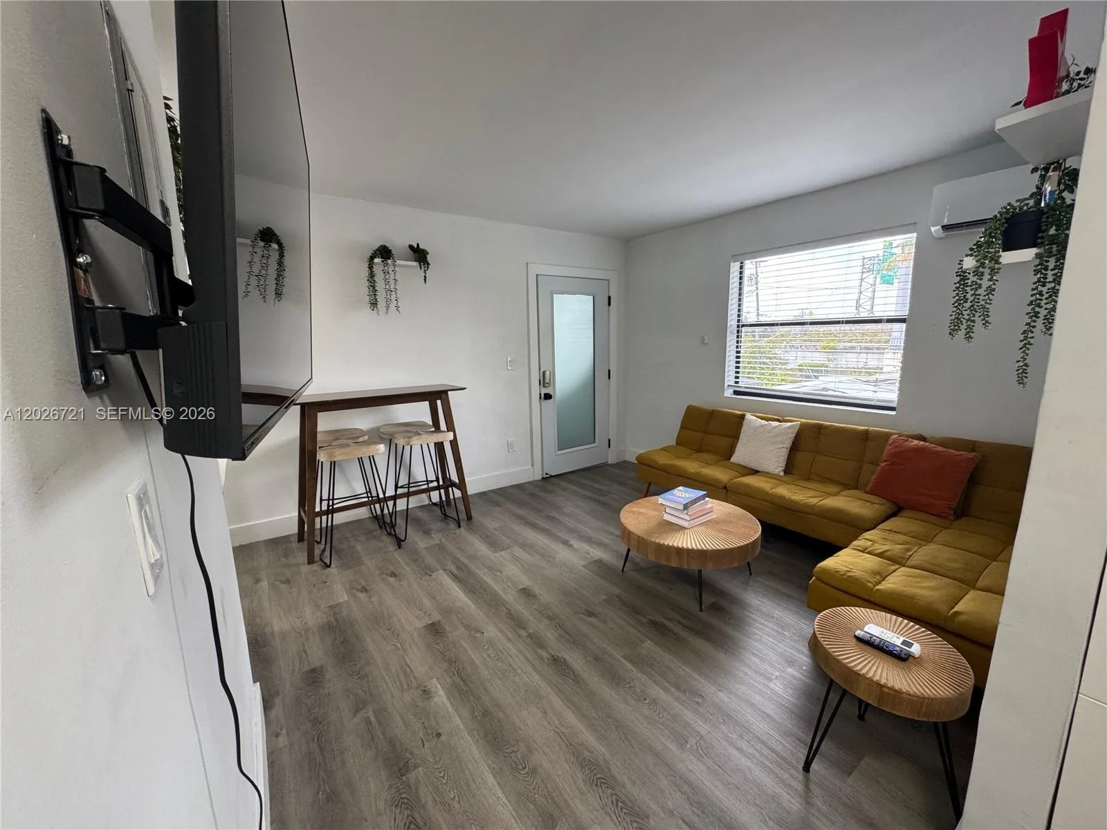 584 NW 30th St # 3, Miami, FL 33127