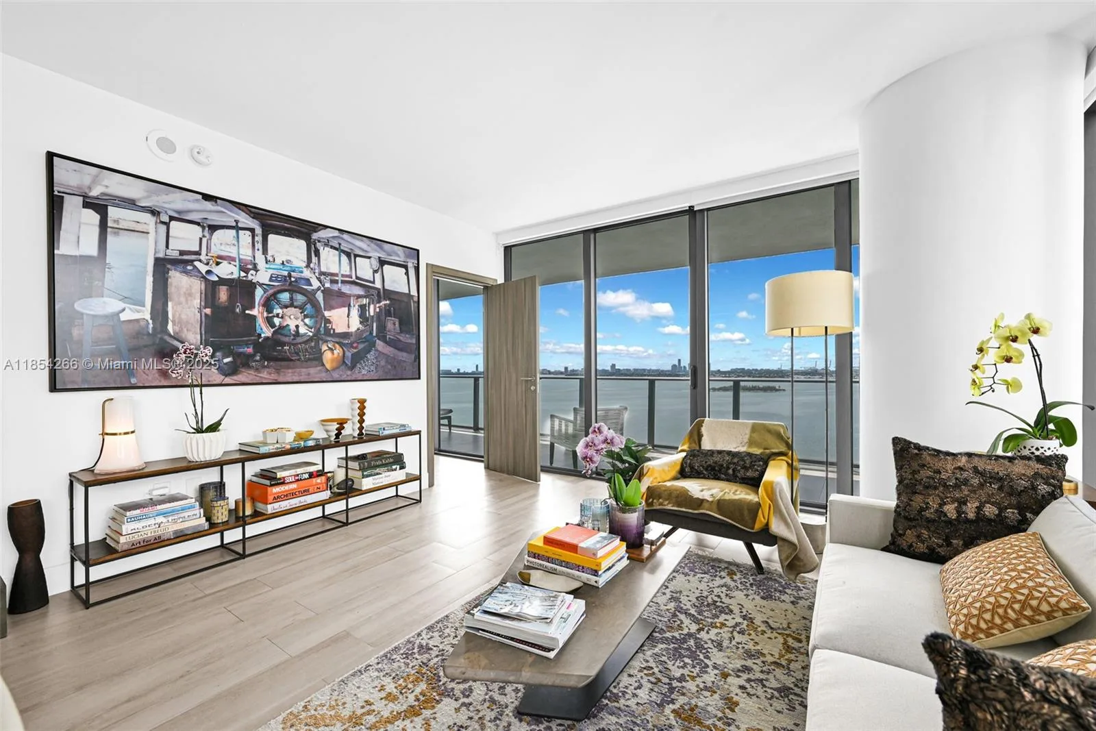 650 NE 32nd St # 2201, Miami, FL 33137 photo 9