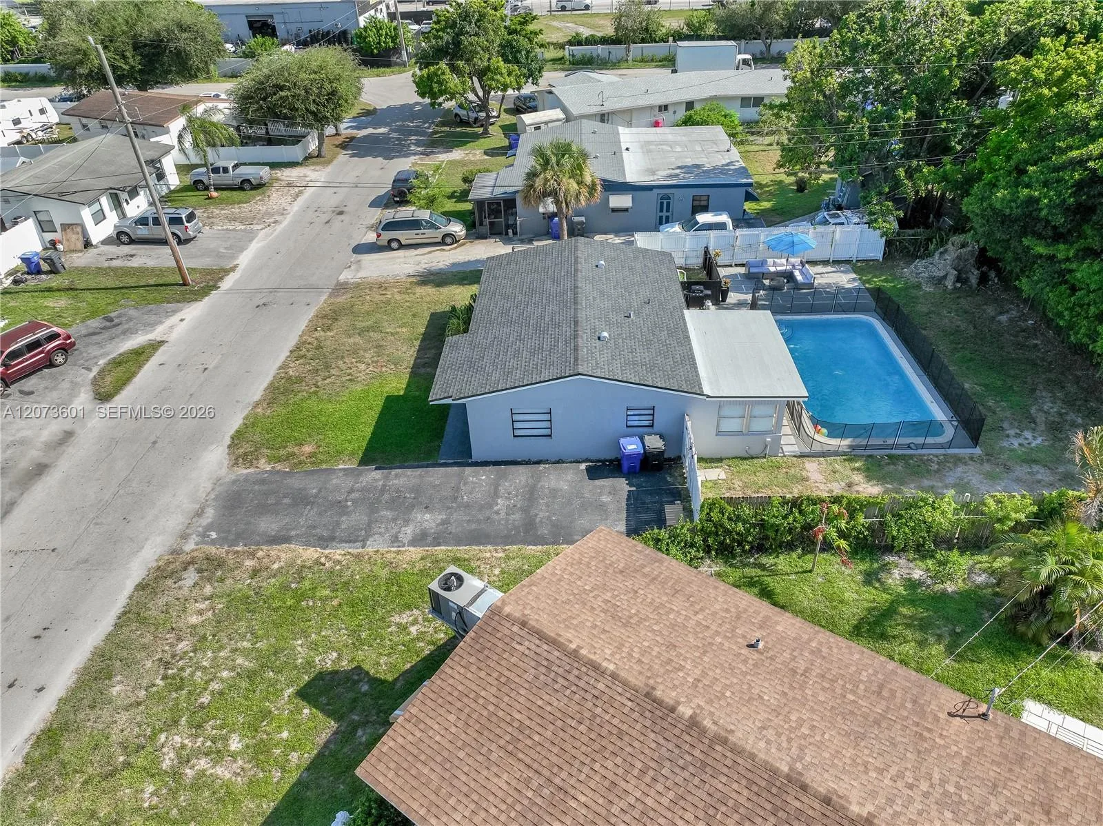 1610 S 24th Ct, Hollywood, FL 33020 photo 9