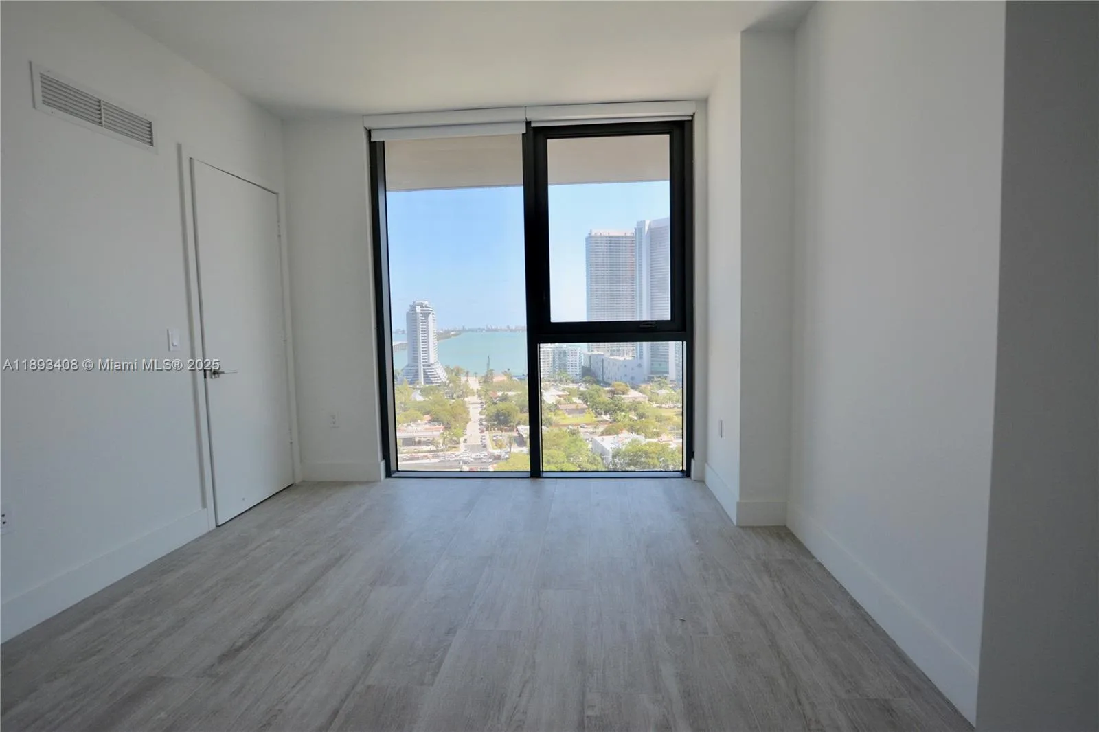 121 NE 34th St # 1905, Miami, FL 33137 photo 13