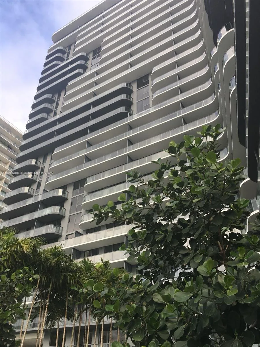 121 NE 34th St # 1905, Miami, FL 33137 photo 3