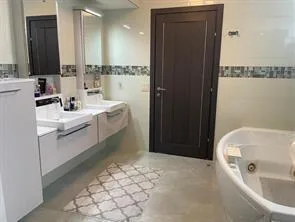 17555 Collins Avenue # 806, Sunny Isles Beach, FL 33160 photo 8