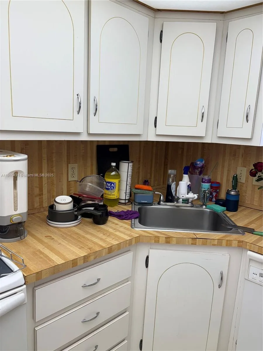 1865 S Ocean Dr # 11I, Hallandale Beach, FL 33009 photo 7