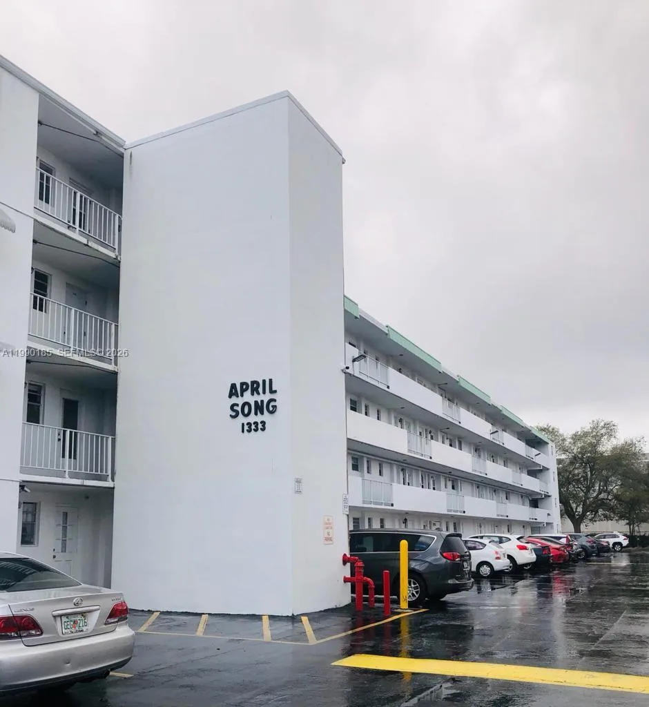 1333 E Hallandale Beach Blvd # 223, Hallandale Beach, FL 33009
