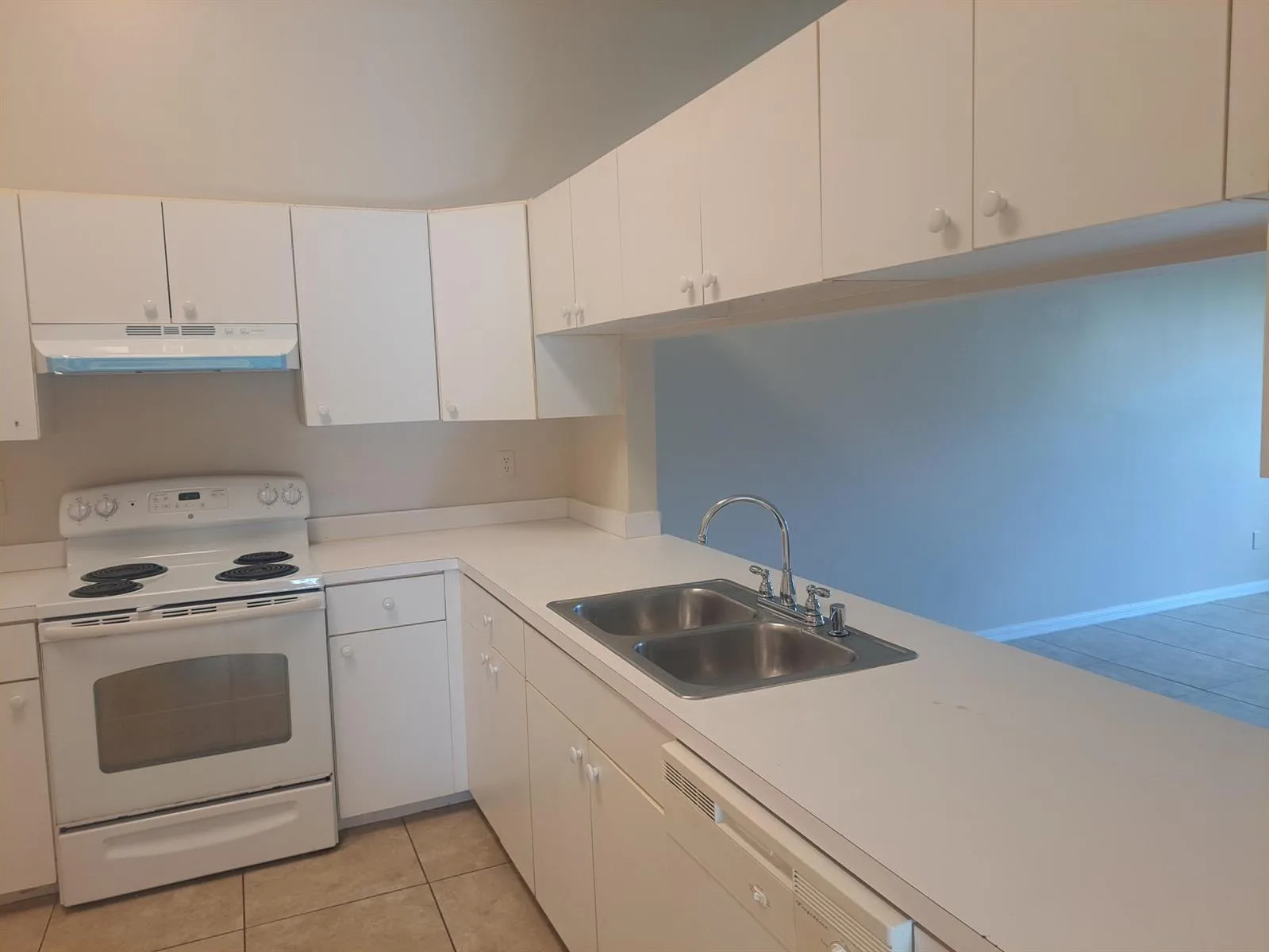 2838 Stoneway Lane, Fort Pierce, FL 34982 photo 4