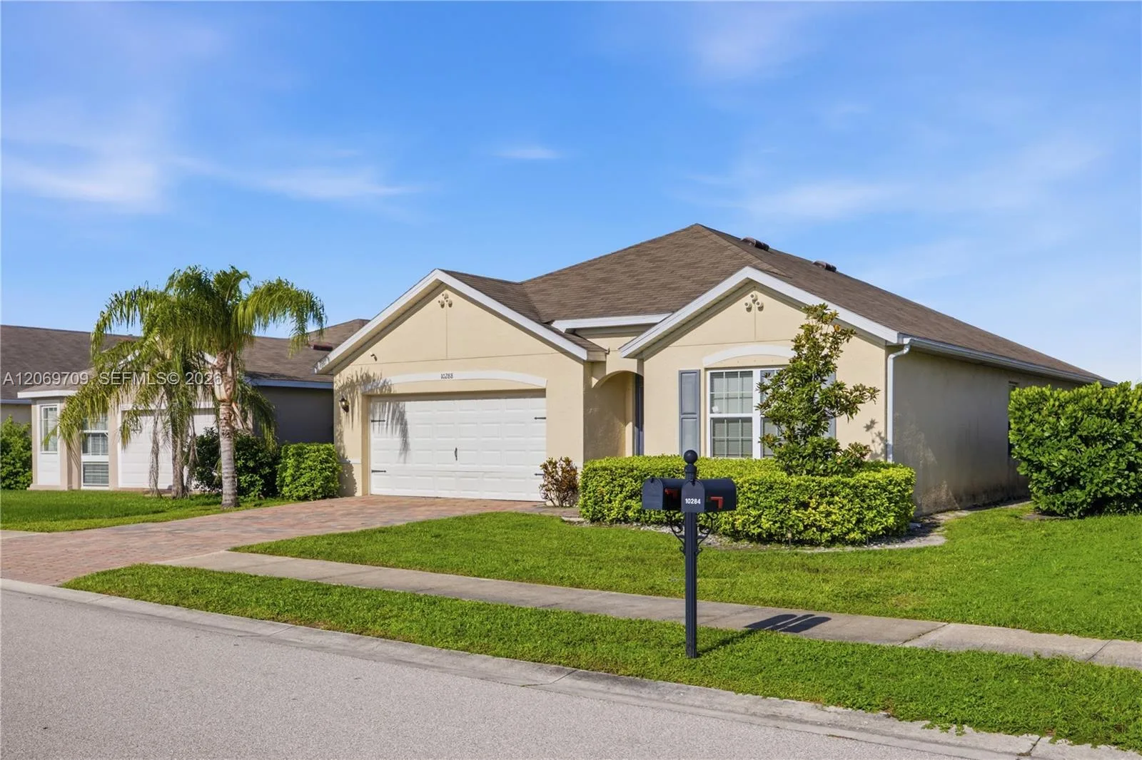 10288 silver pond LN, Lehigh Acres, FL 33936 photo 2