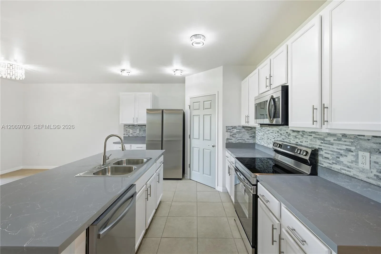10288 silver pond LN, Lehigh Acres, FL 33936 photo 6