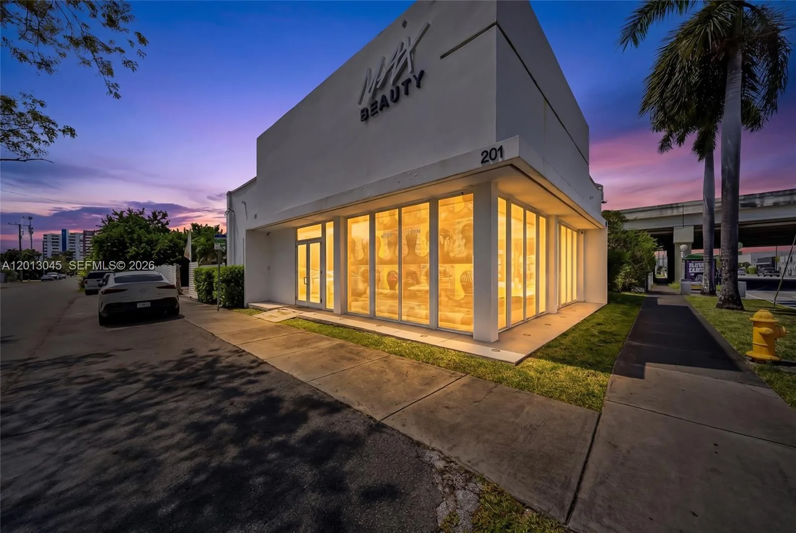 201 NW 37th St, Miami, FL 33127 photo 4