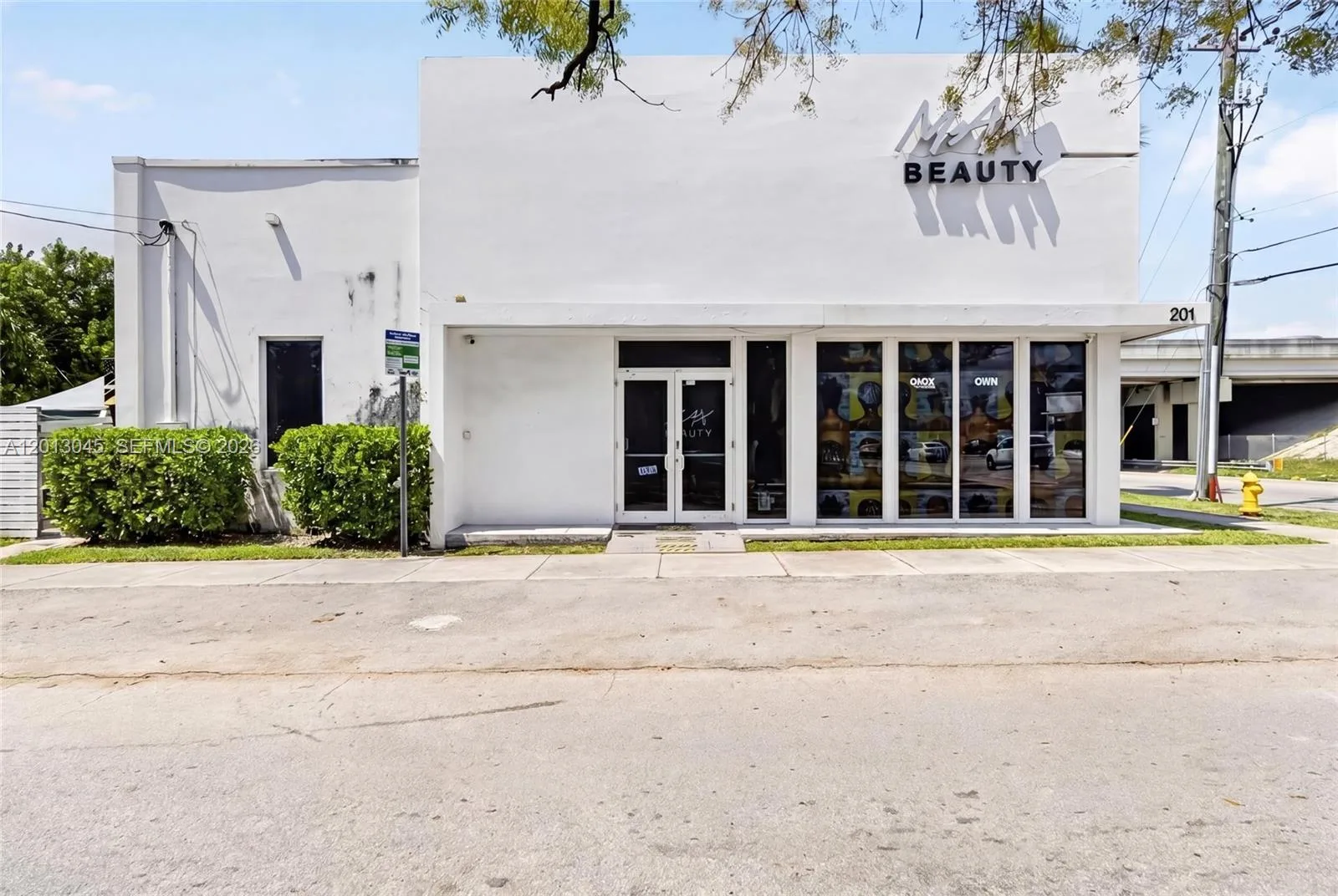 201 NW 37th St, Miami, FL 33127 photo 8