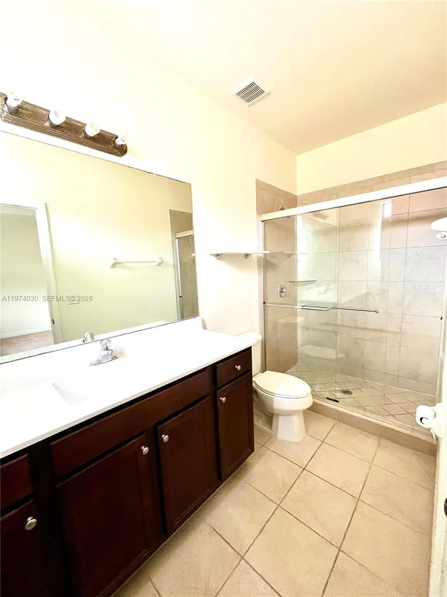 9271 W 33rd Ln, Hialeah, FL 33018 photo 10