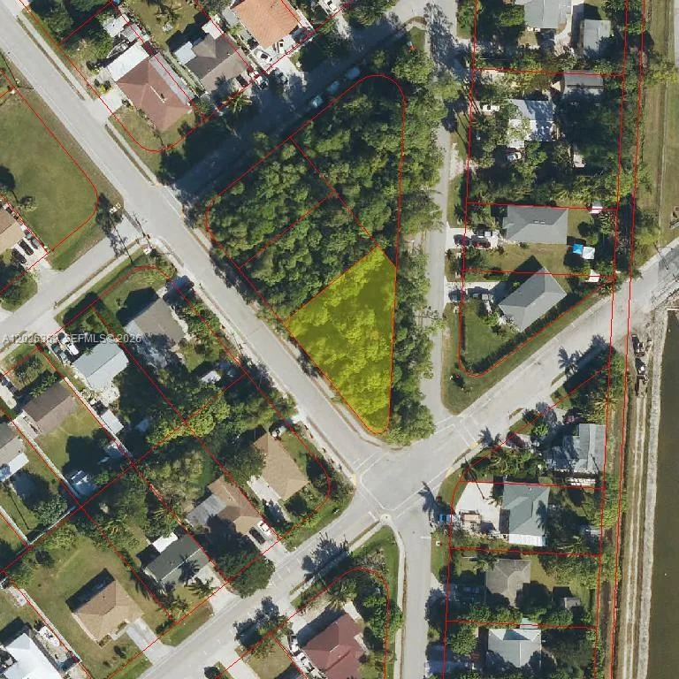 5401 Texas Avenue, Naples, FL 34113