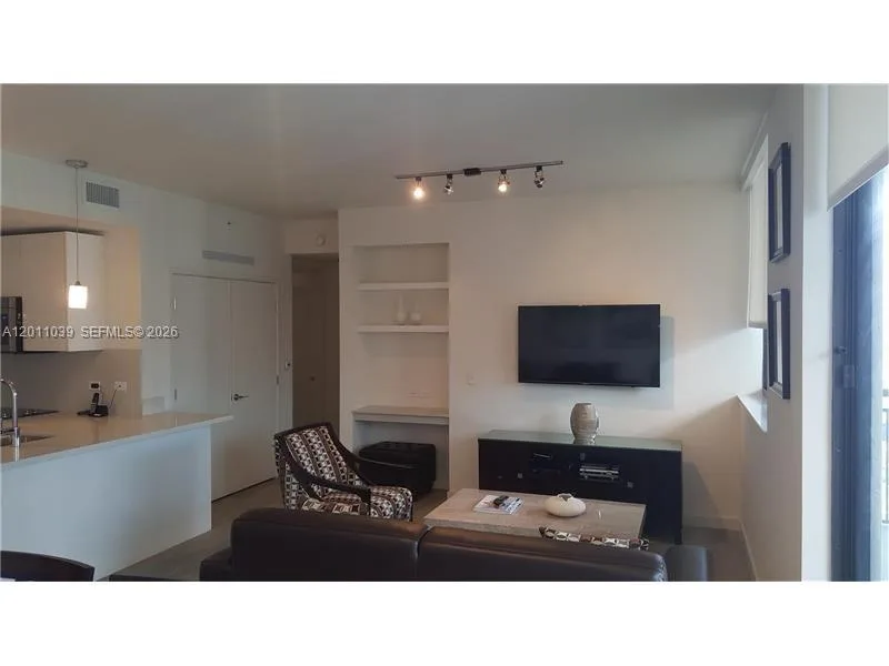 999 SW 1st Ave # 2514, Miami, FL 33130 photo 2